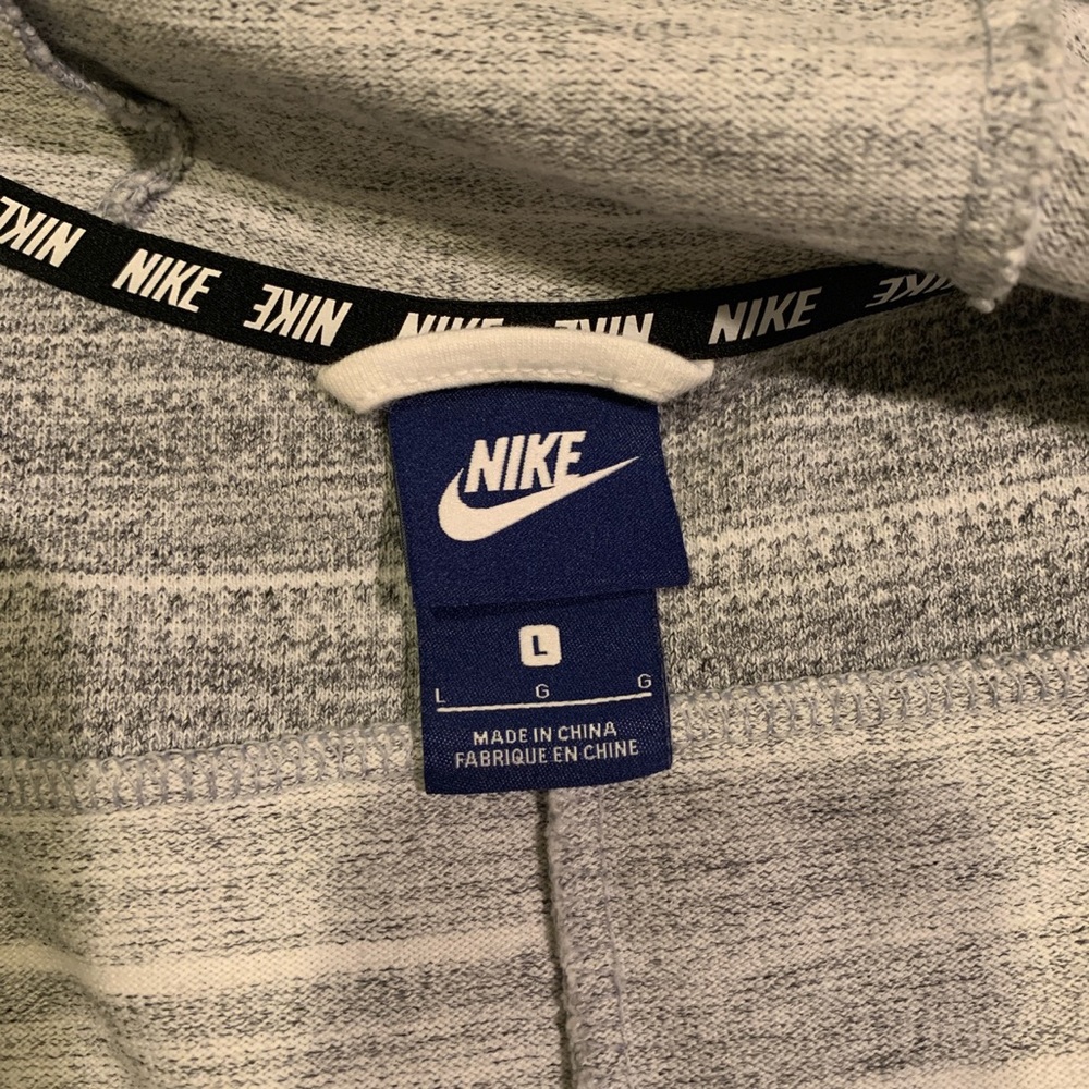 Light Grey Nike Jacket - image 3